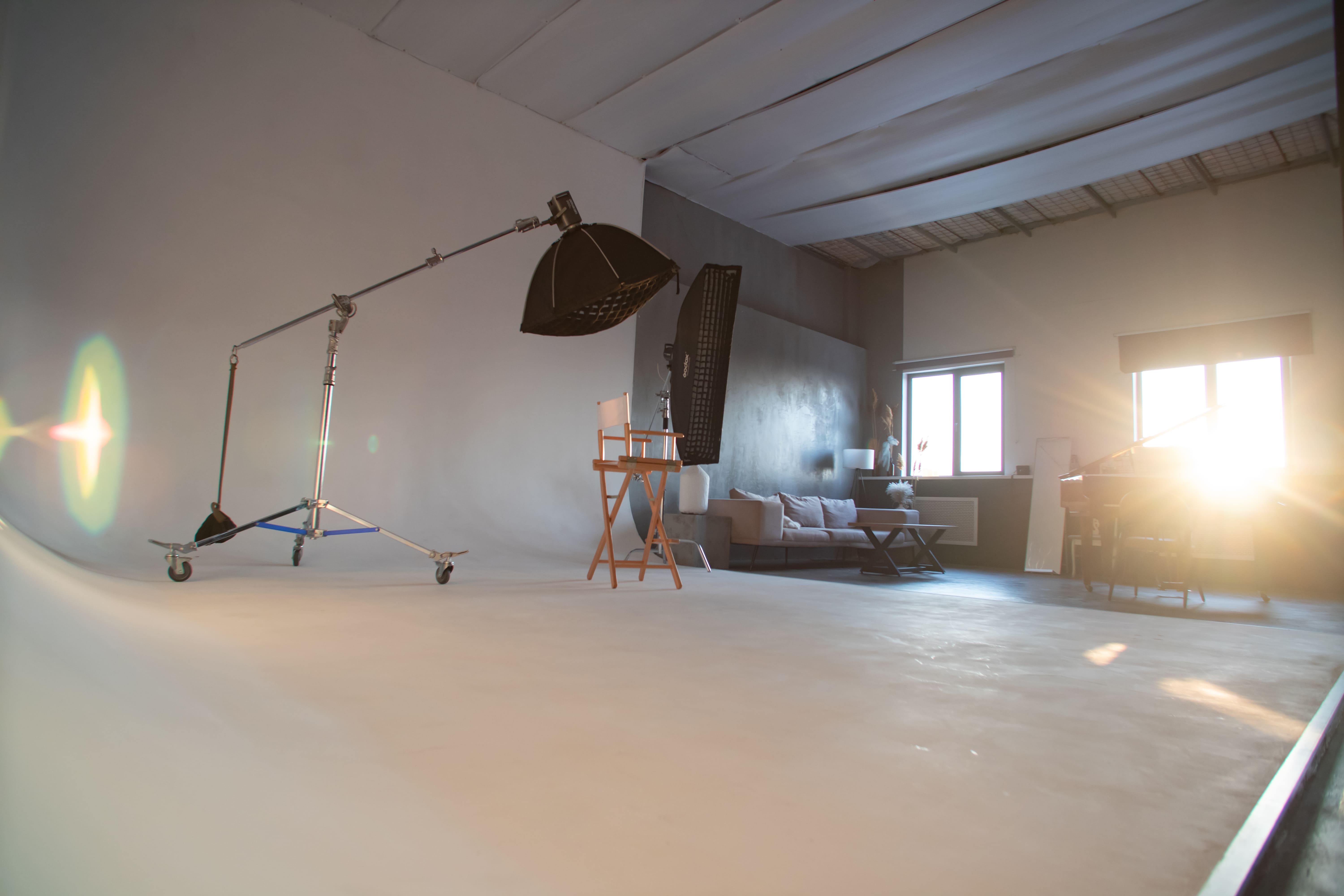 Фотостудия PROFESSIONAL в Алматы — циклорама 6×6 м, ул. Муратбаева 61 — кадр 14