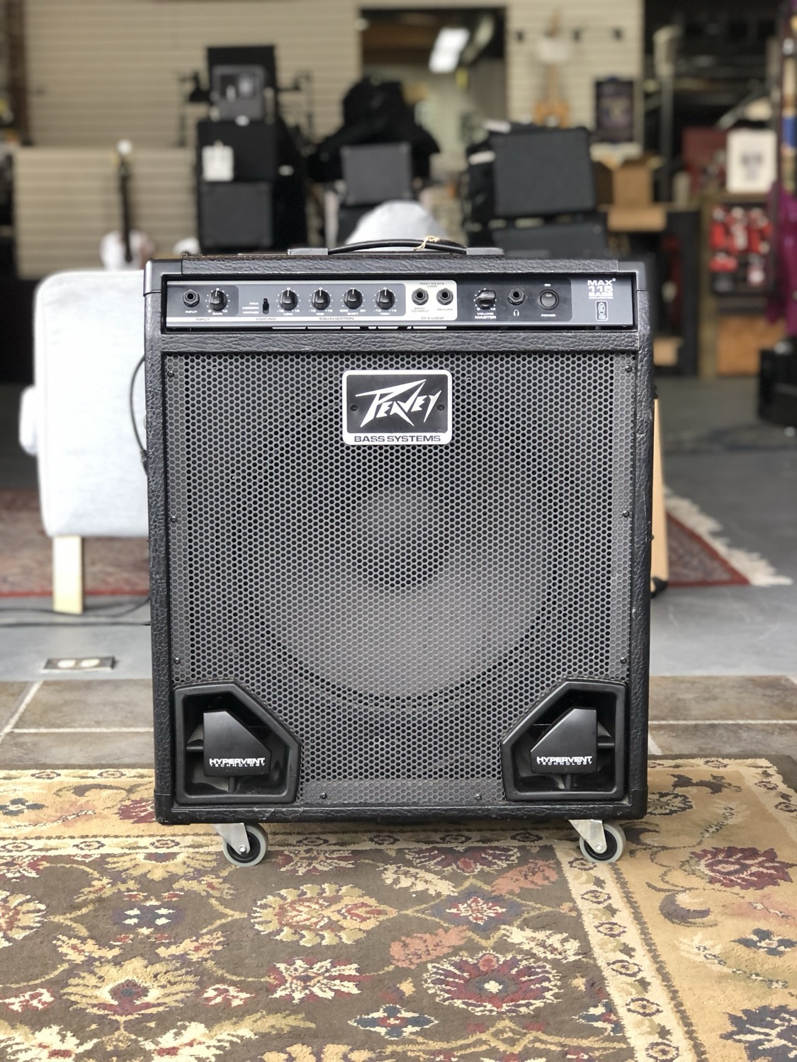 Басовый комбоусилитель Peavey MAX 115